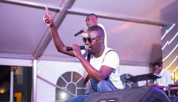 Kloro prepra o show da revolucao cultural na Mafalala