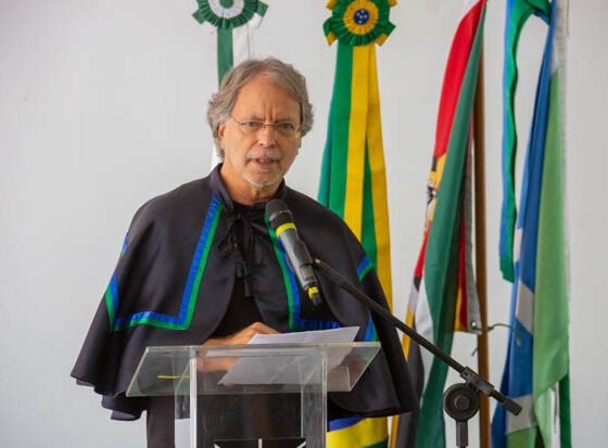 Mia Couto recebeu o título de honoris Causa no Brasil